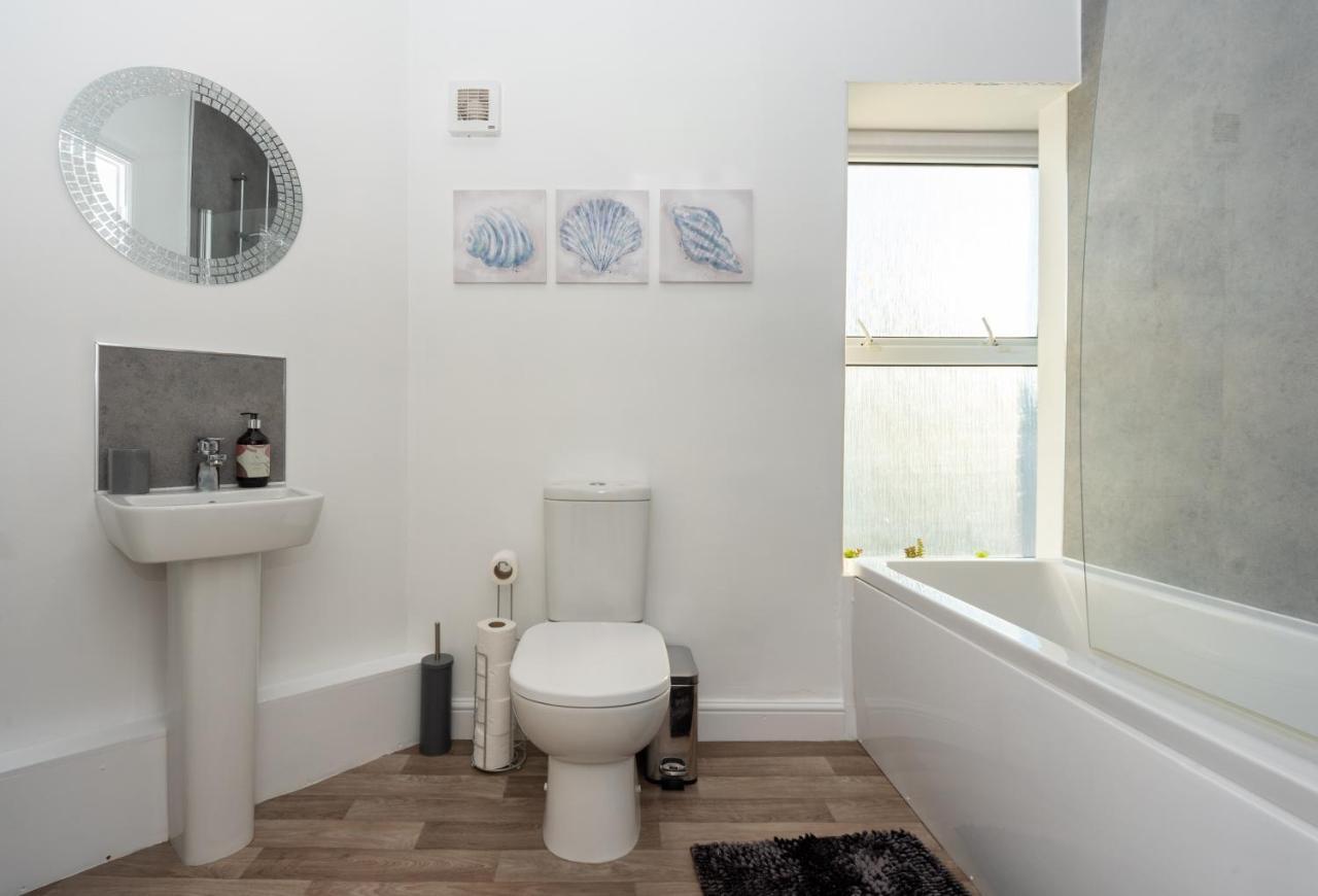 Sea Views Modern Two Bedroom Apartment Lowestoft Extérieur photo