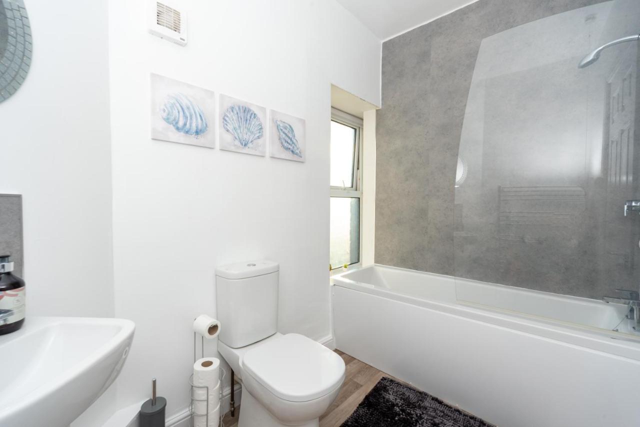 Sea Views Modern Two Bedroom Apartment Lowestoft Extérieur photo
